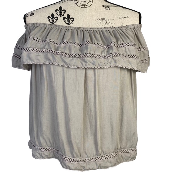 Aritzia Wilfred Hollande Off the Shoulder Blouse - Picture 6 of 8